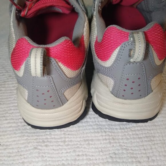 Columbia   size 7.5   Women's Trail Running Shoes   gray+pink - Picture 4 of 10